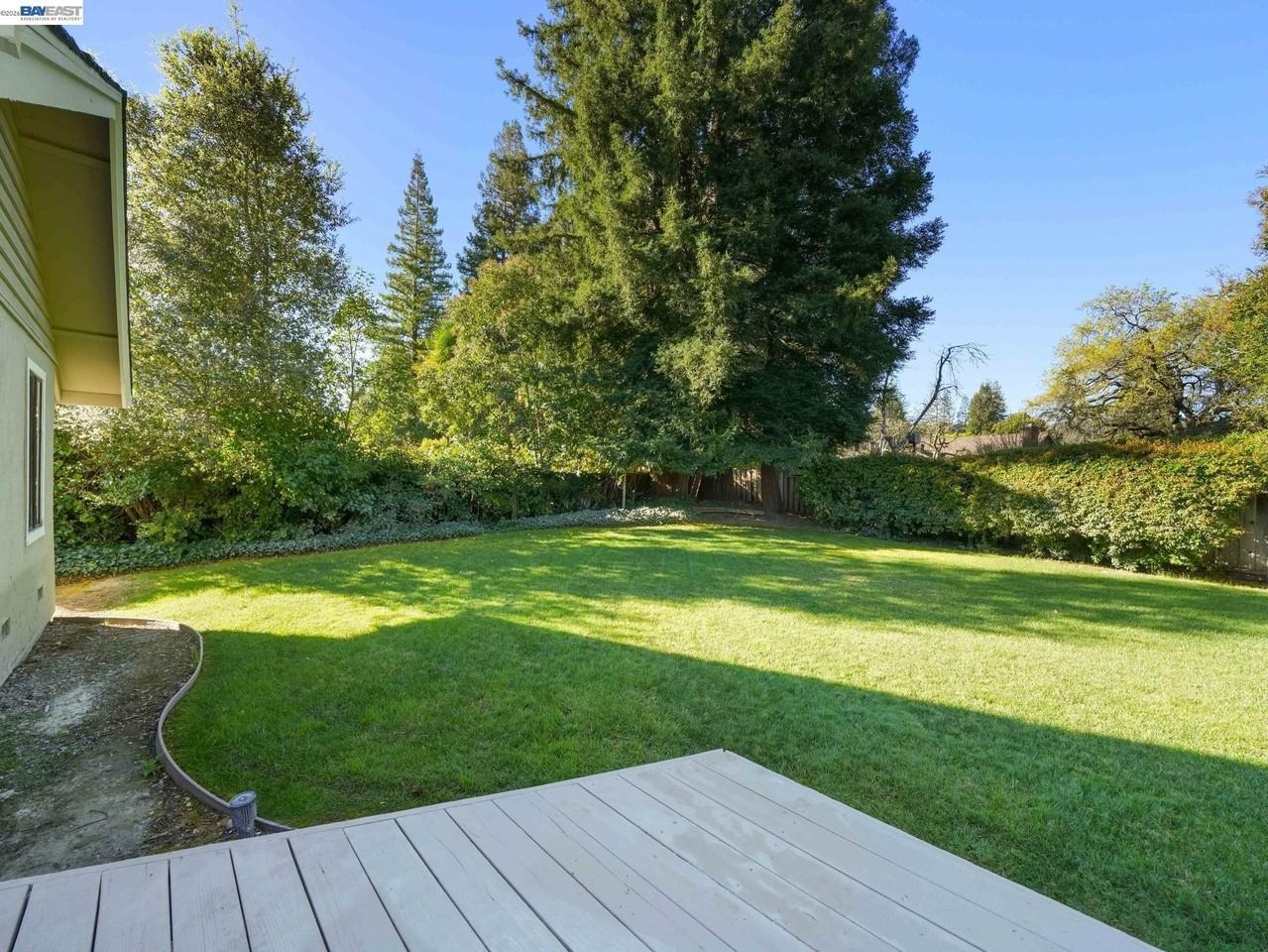 261 Saint Paul Dr - Photo 7 of 41