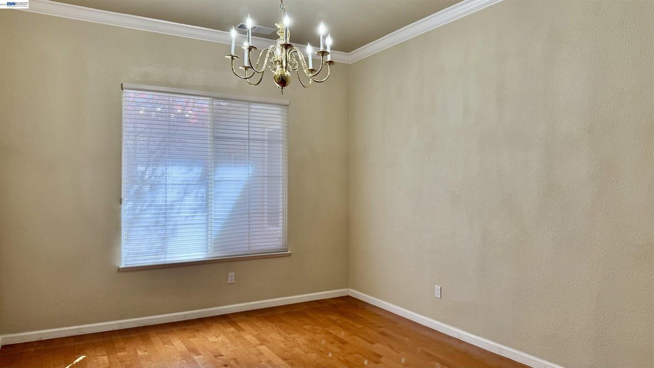 118 Deer Meadow Ter - Photo 6 of 28