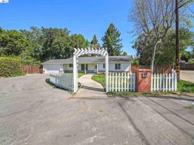 72 Orchard Ct - Photo 1 of 1