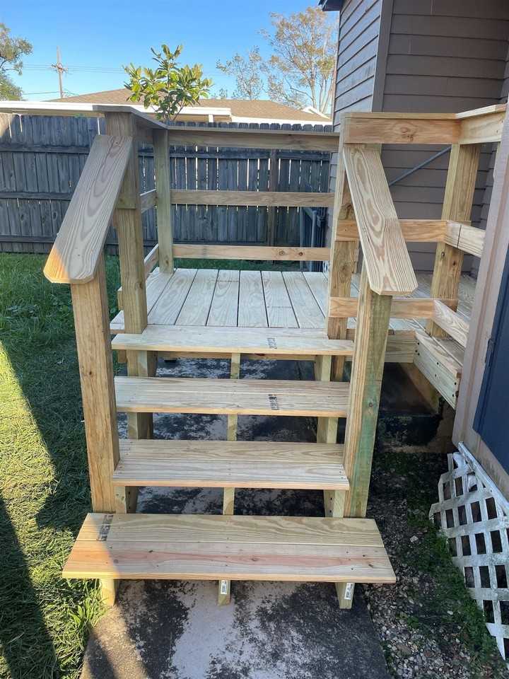 717 Wood St - Photo 4 of 5