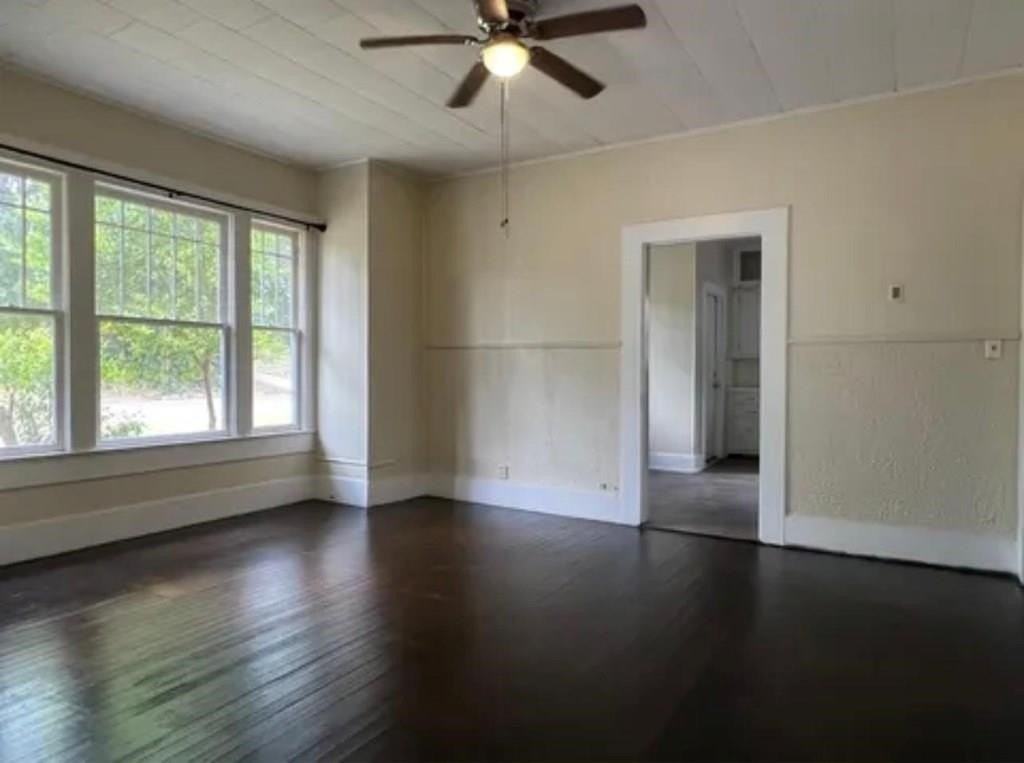 469 Ogden St - Photo 6 of 9