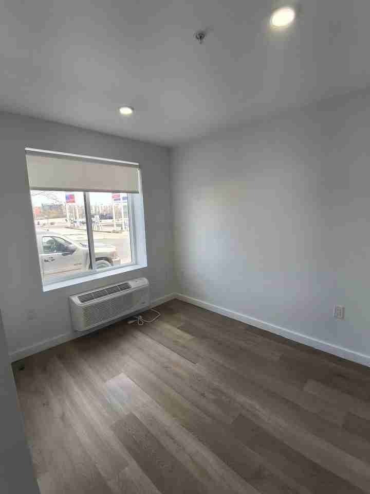 River Pointe - Photo 6 of 16