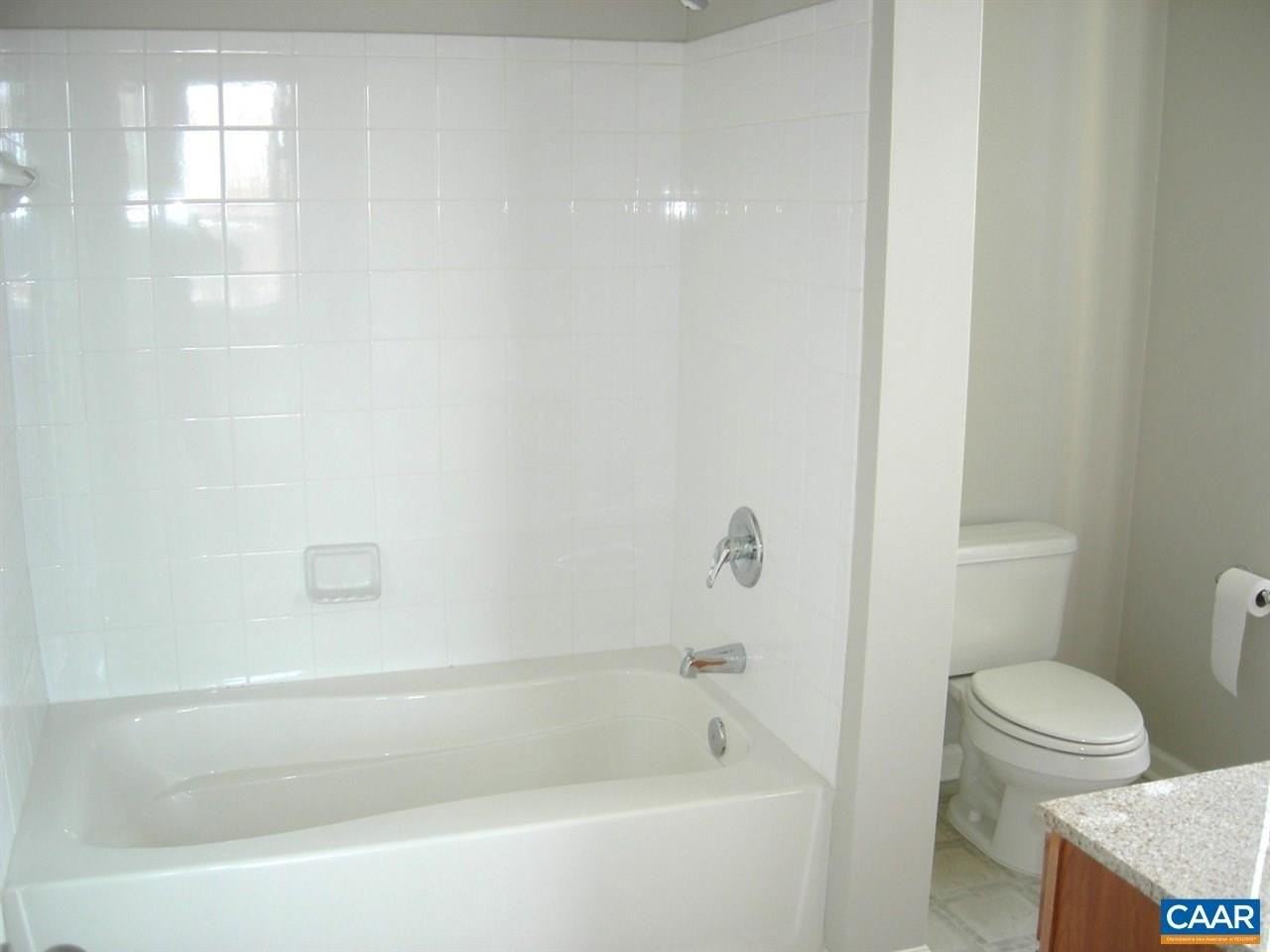 775 Walker Sq #3C - Photo 5 of 17