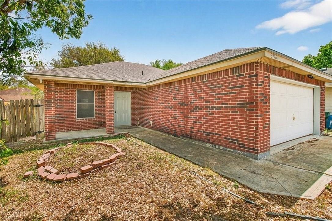 3726 Sunnyville Dr - Photo 2 of 33