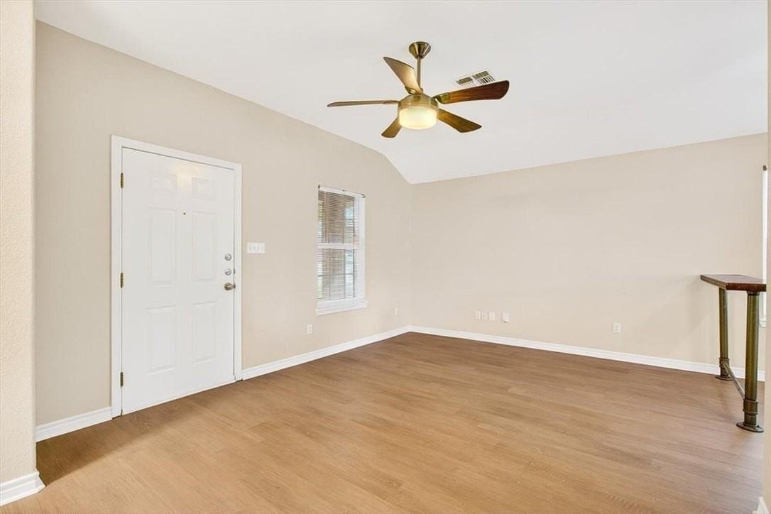 3726 Sunnyville Dr - Photo 6 of 33