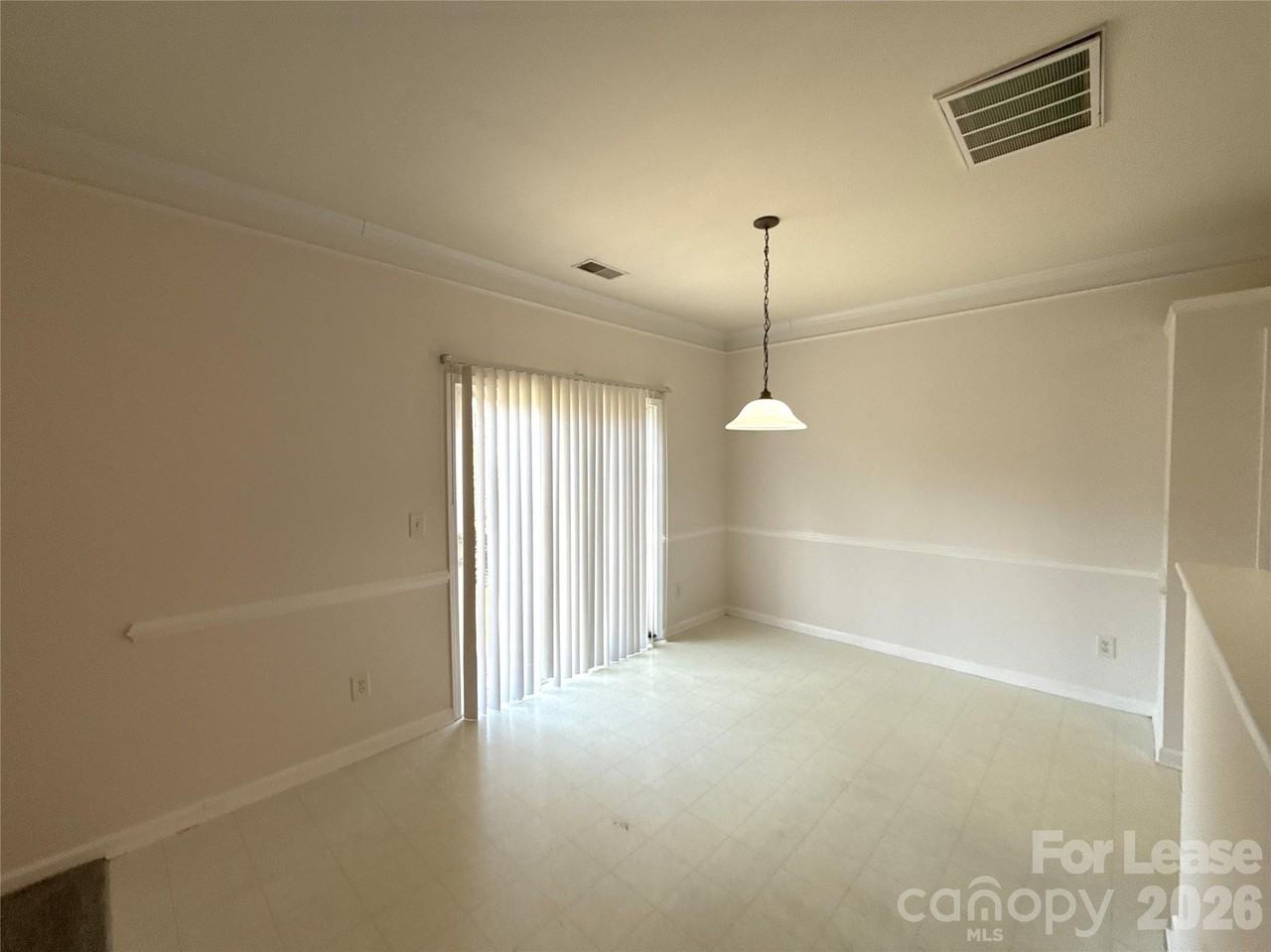 2807 Forest Grove Ct - Photo 6 of 16