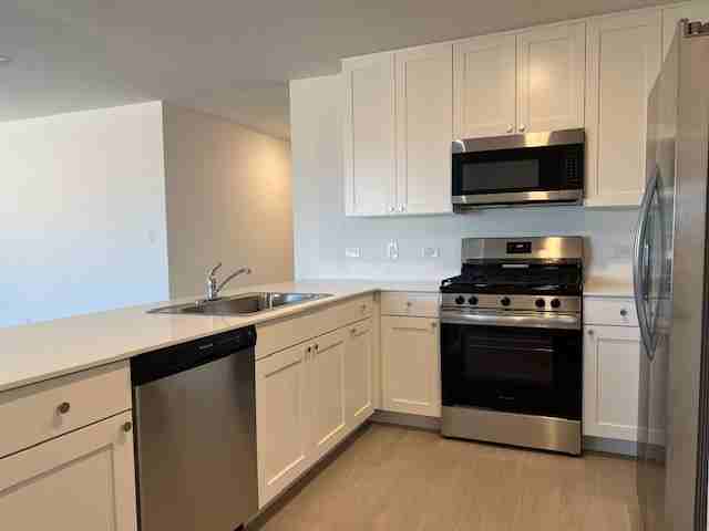 531 Paris St #1 - Photo 4 of 28