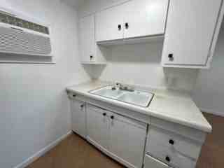 282 N Main St #18 - Photo 7 of 12