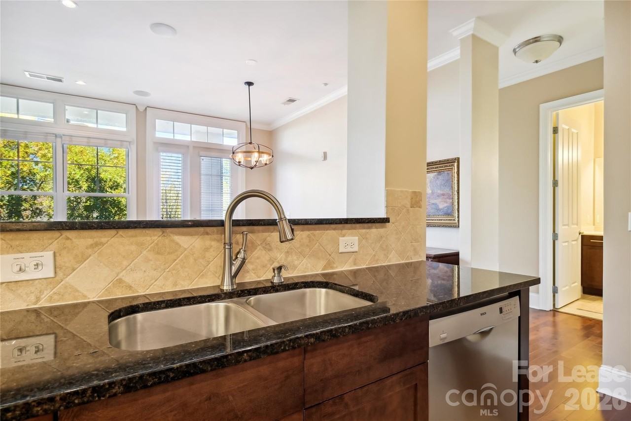 5425 Closeburn Rd Apt 309 - Photo 5 of 14