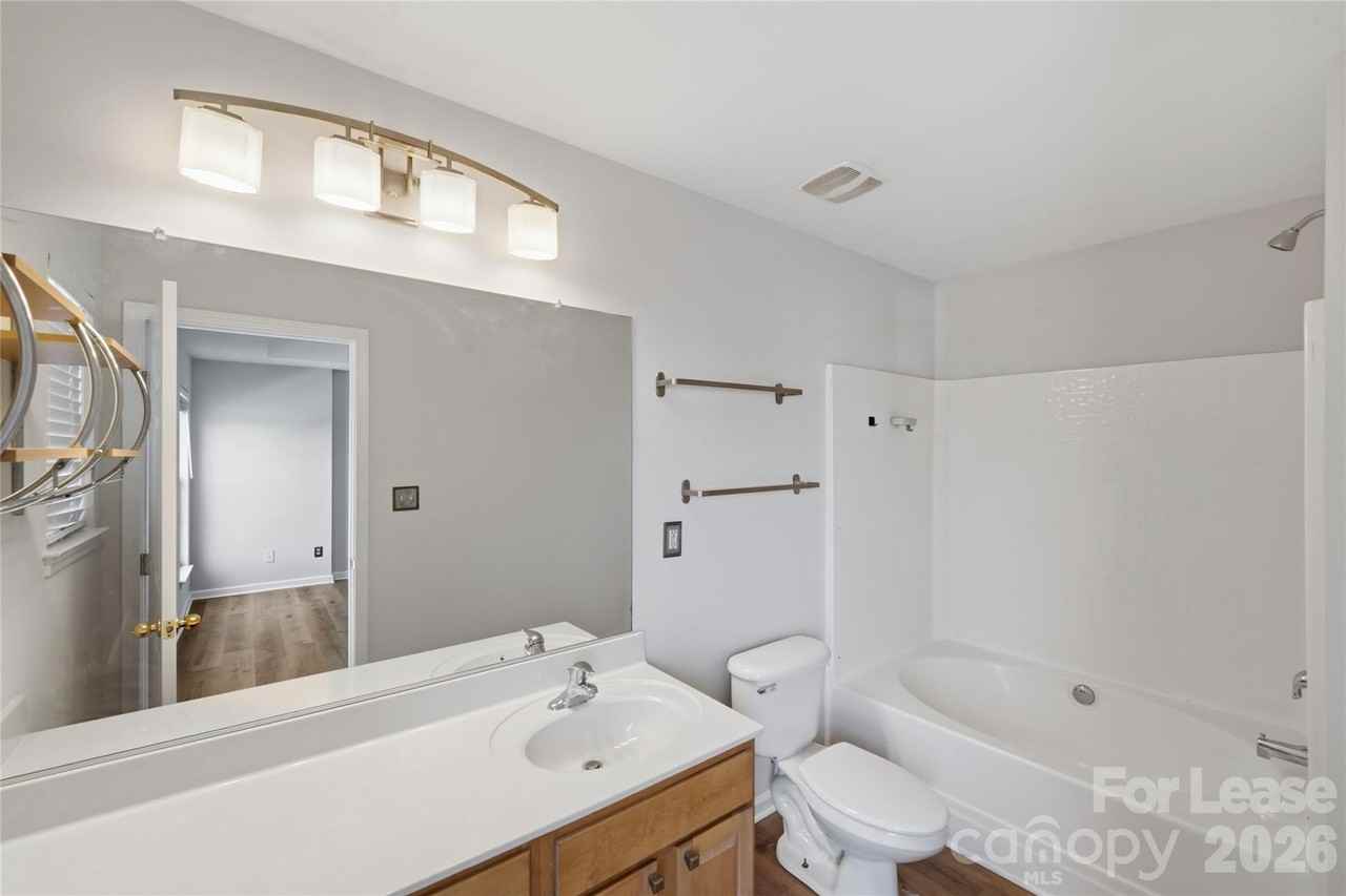 4957 Sunburst Ln - Photo 5 of 31