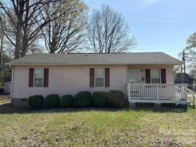 333 E Todd Ln - Photo 1 of 1