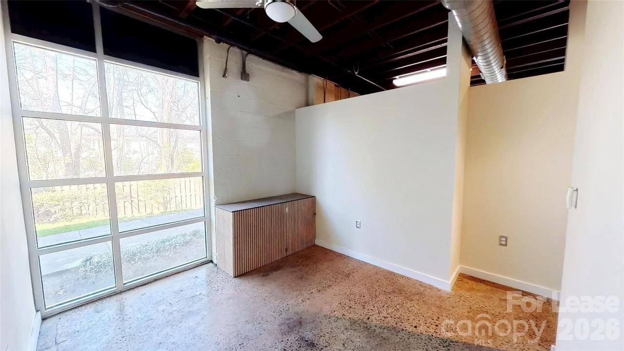 800 Academy St - Photo 7 of 13