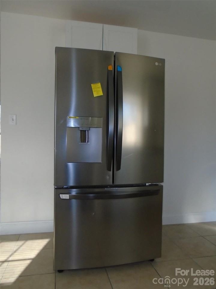 1111 Belmont Ave Apt 2 - Photo 5 of 12