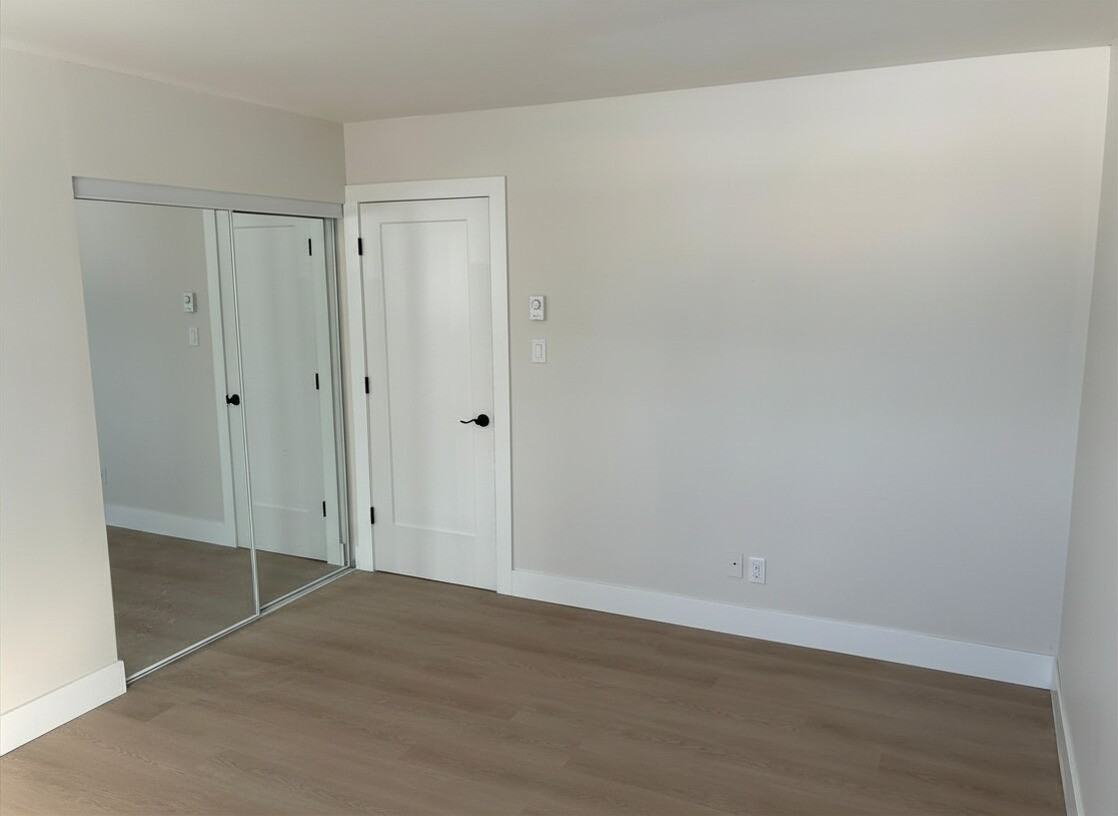 205 Bridge Street West #301B - Photo 7 of 10