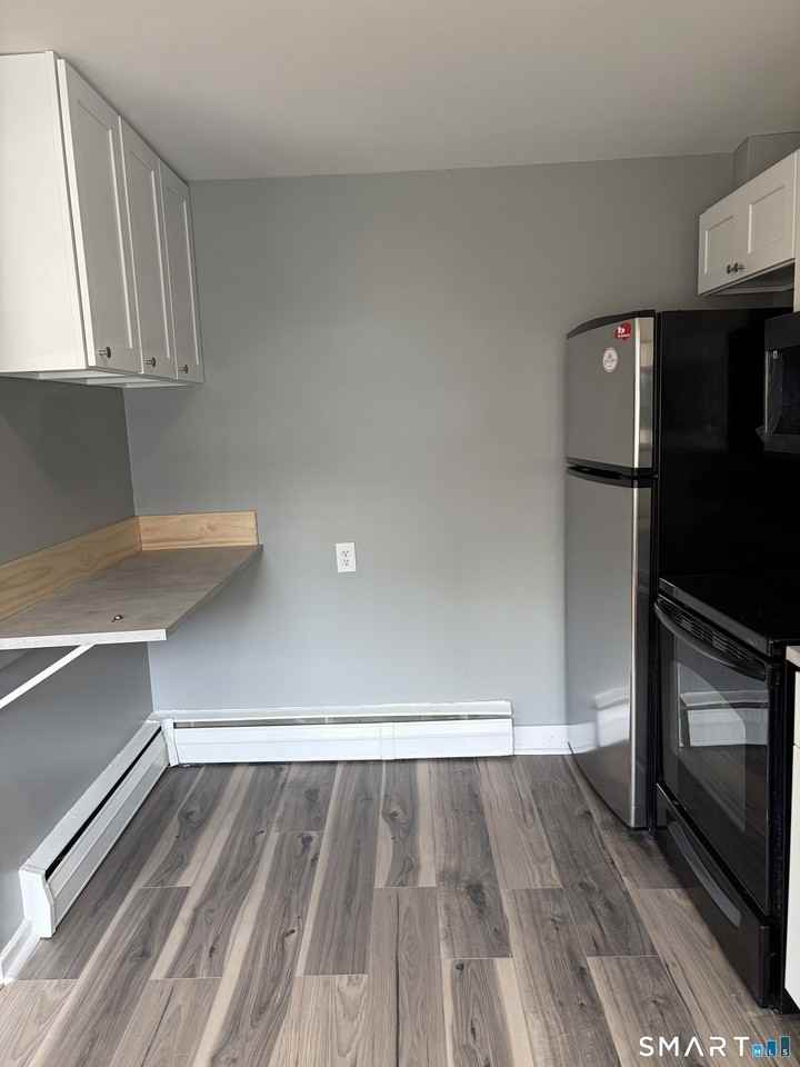 28 Cross St Unit 2 - Photo 3 of 8