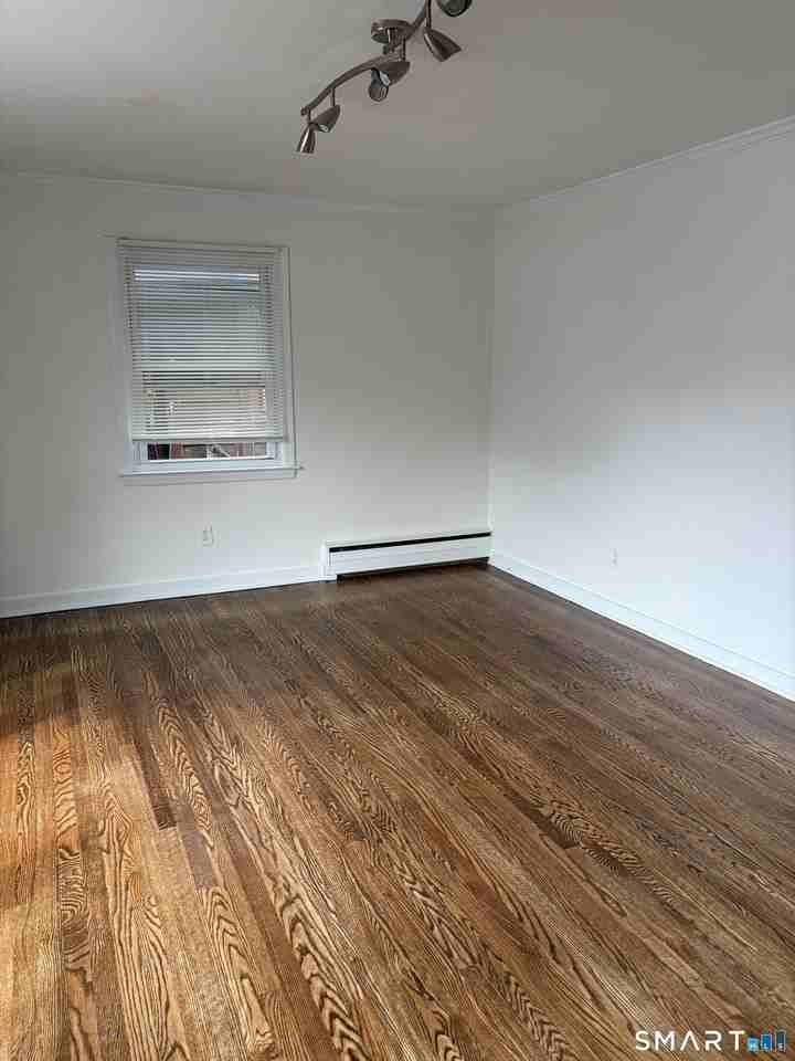 28 Cross St Unit 2 - Photo 4 of 8