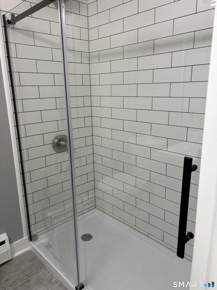 28 Cross St Unit 2 - Photo 7 of 8