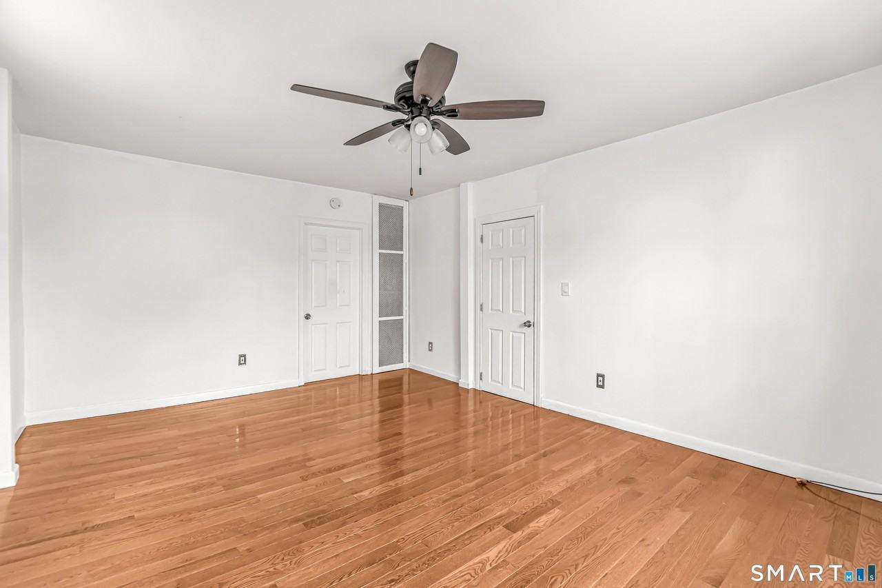 1504 Iranistan Ave - Photo 5 of 20