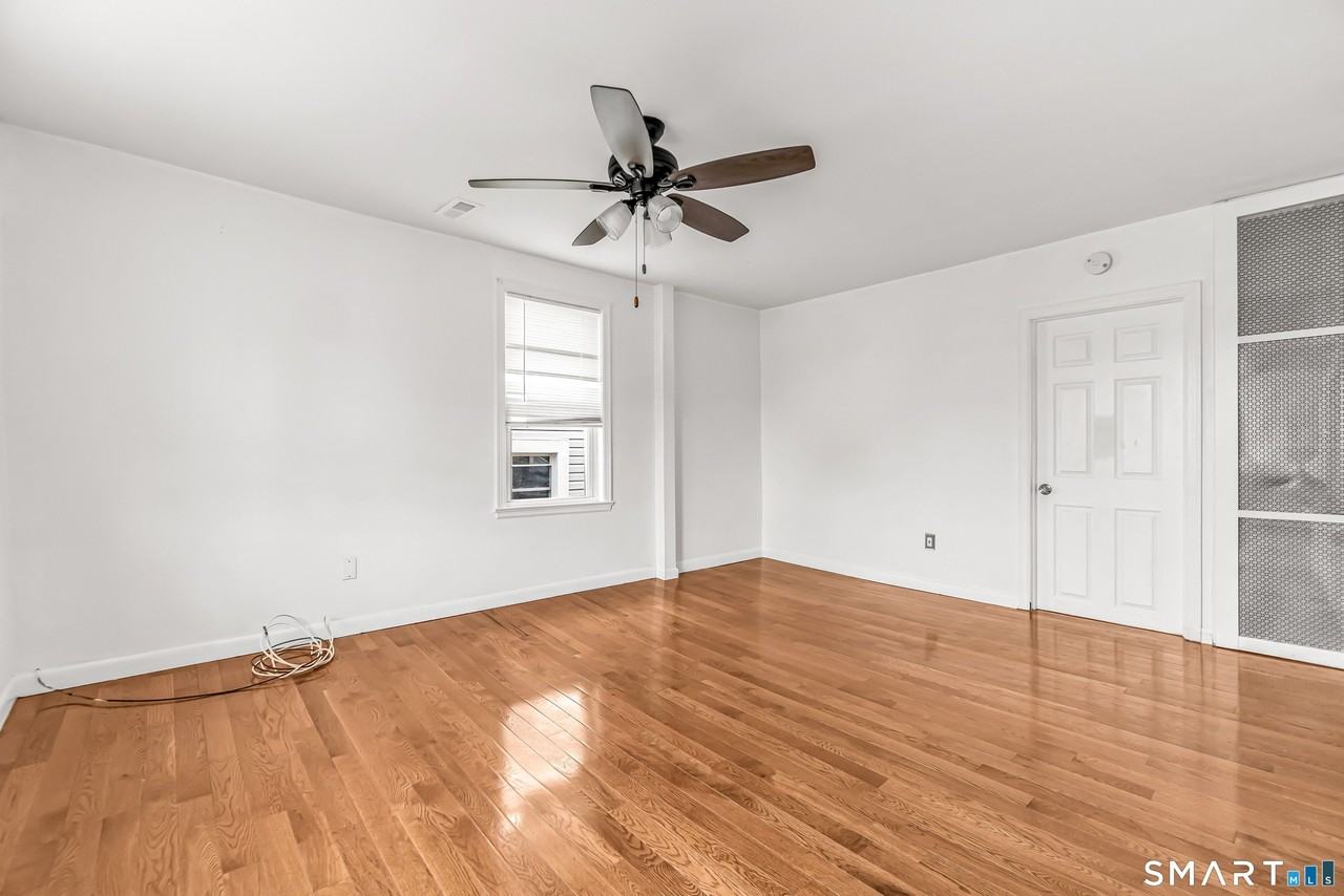 1504 Iranistan Ave - Photo 6 of 20