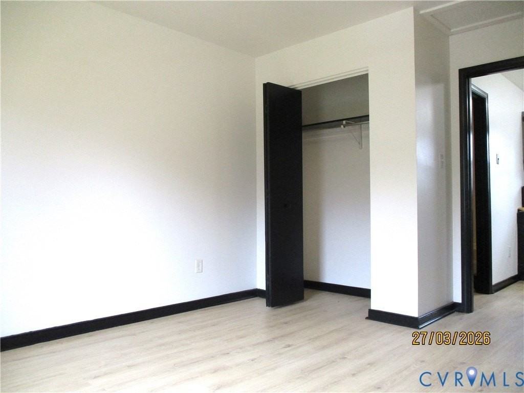 13370 Greenwood Rd - Photo 6 of 10