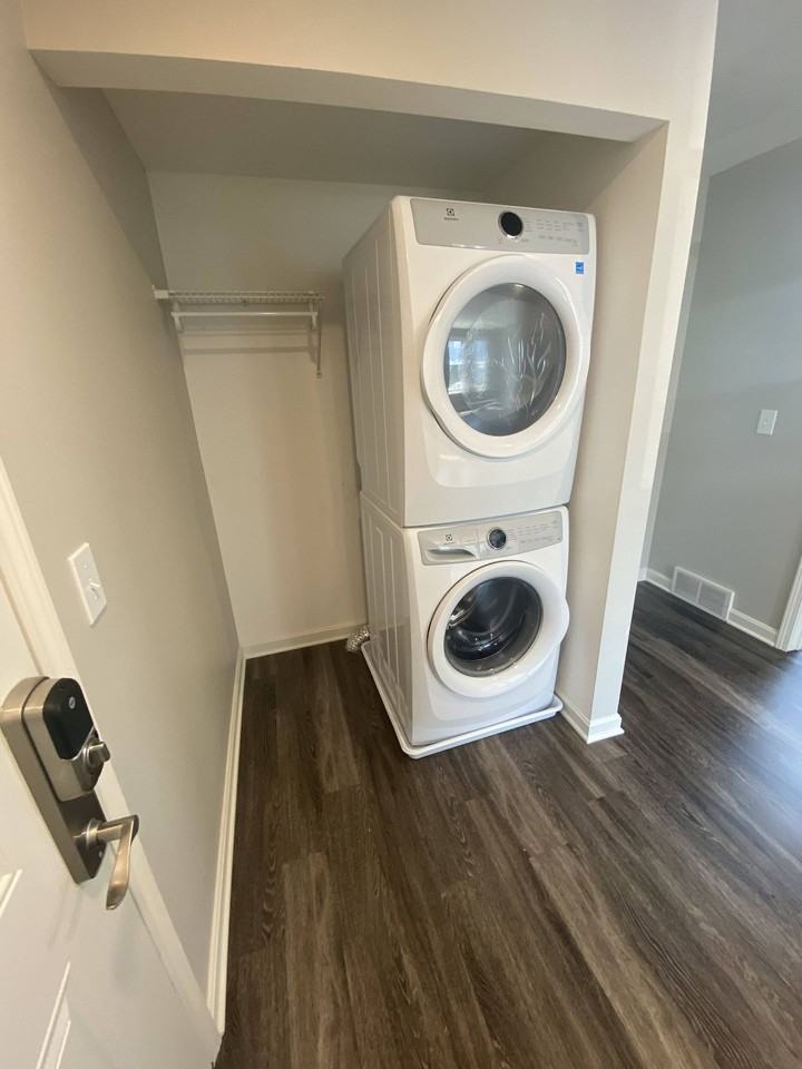 441 Yates Street - Photo 7 of 8