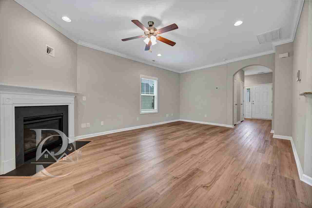 122 Drummond Way - Photo 6 of 36