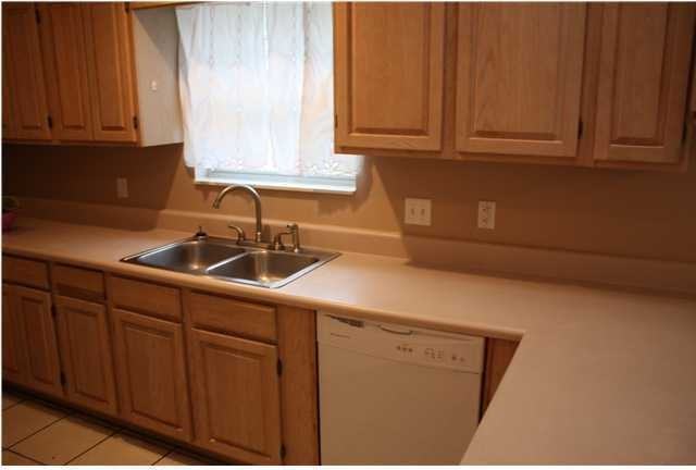 901 Pelican Pl - Photo 5 of 8