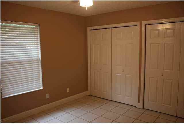 901 Pelican Pl - Photo 7 of 8