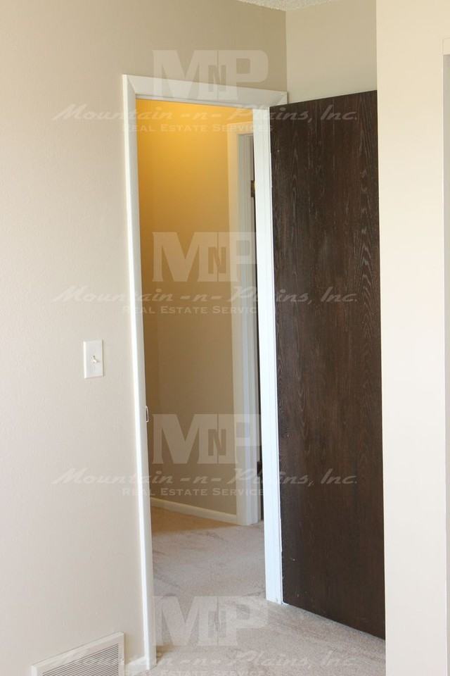 2611 Cherly St - Photo 6 of 10