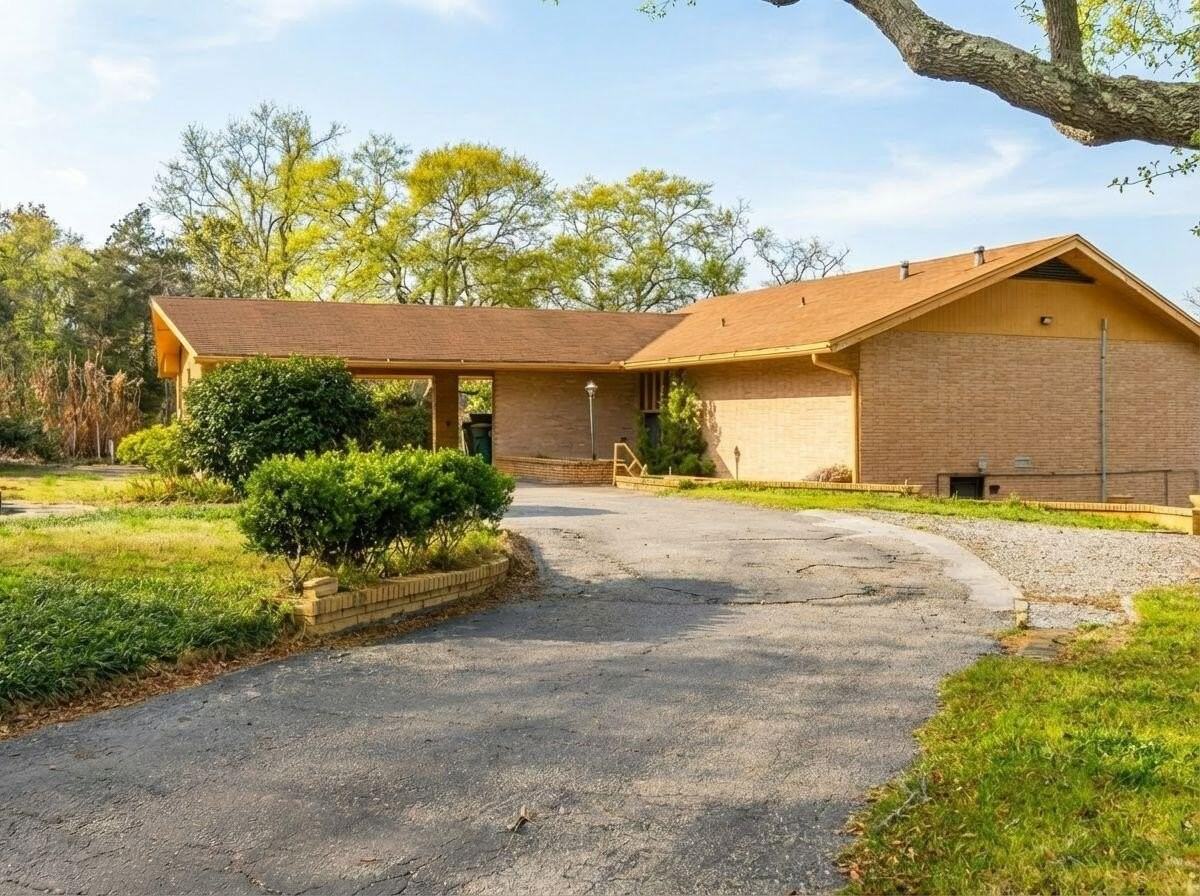 632 Gap Creek Dr - Photo 2 of 28