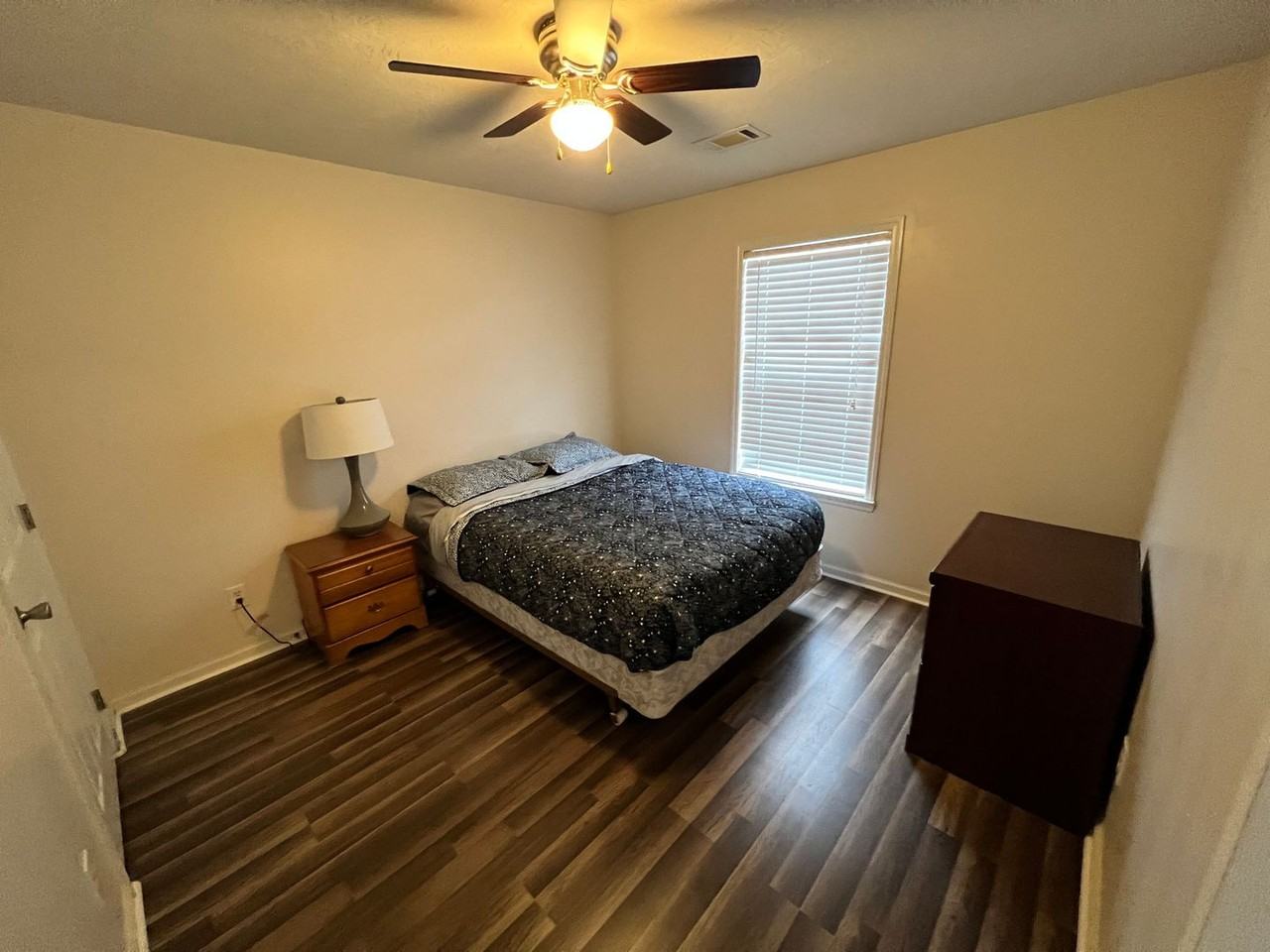 129 Bennington Ln - Photo 6 of 10