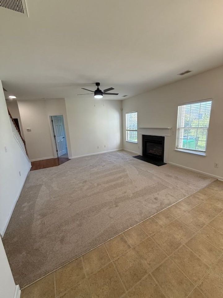 6423 Hermsley Rd - Photo 7 of 25