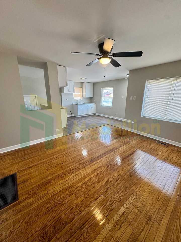 9648 S Yale Ave - Photo 5 of 18