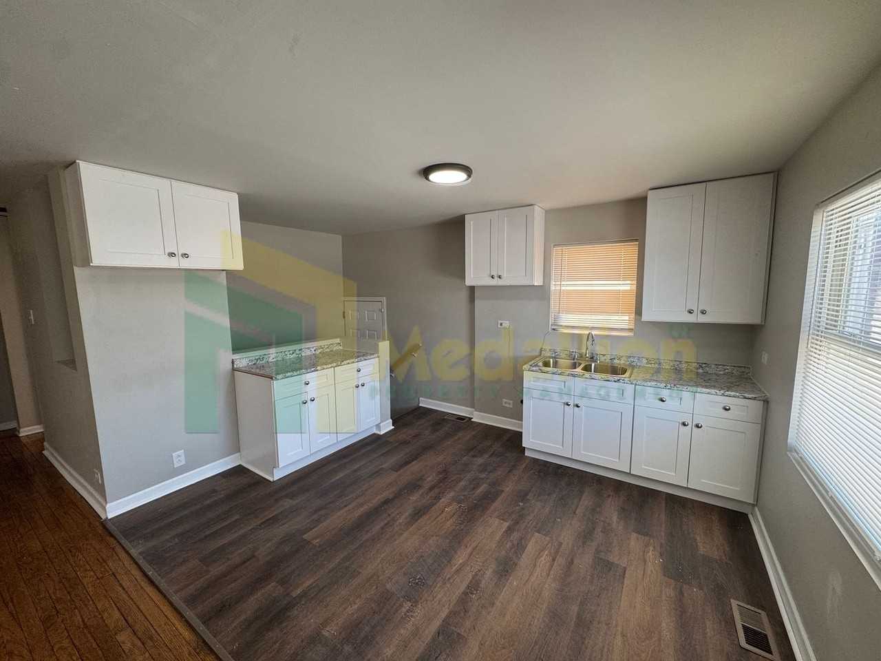 9648 S Yale Ave - Photo 7 of 18