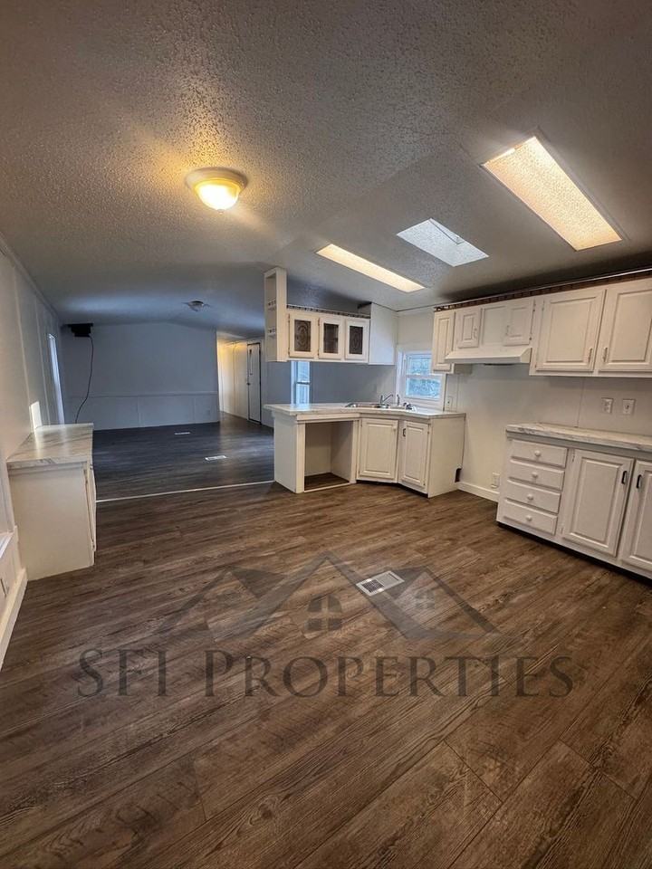 10576 Gavers Rd - Photo 2 of 10