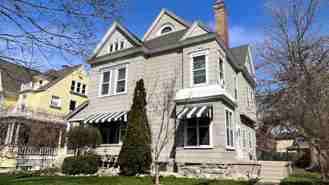 235 Crescent NE - Photo 1 of 1