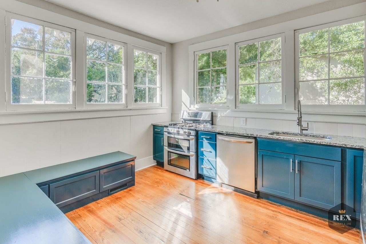 2140 Central Ave - Photo 2 of 30