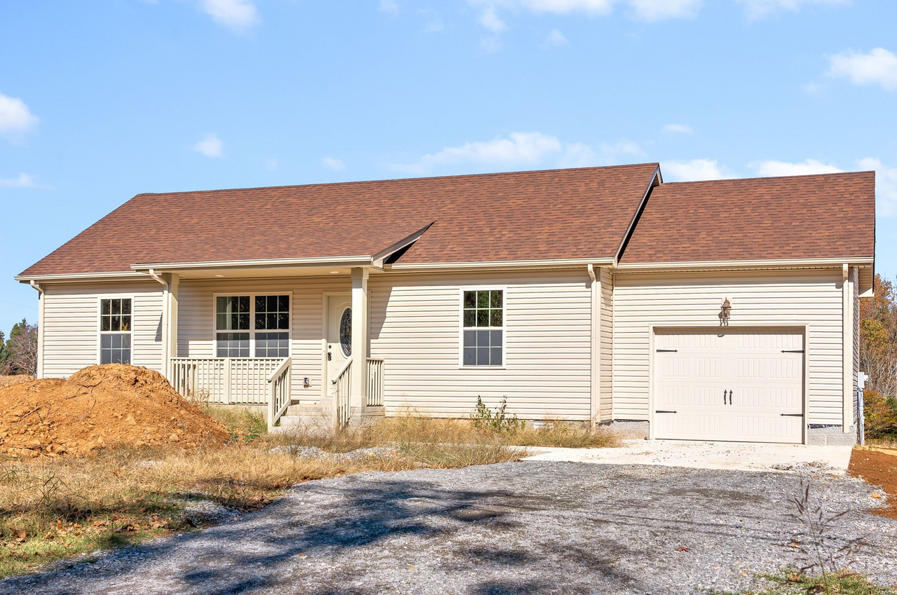 829 Southside Rd - Photo 4 of 24