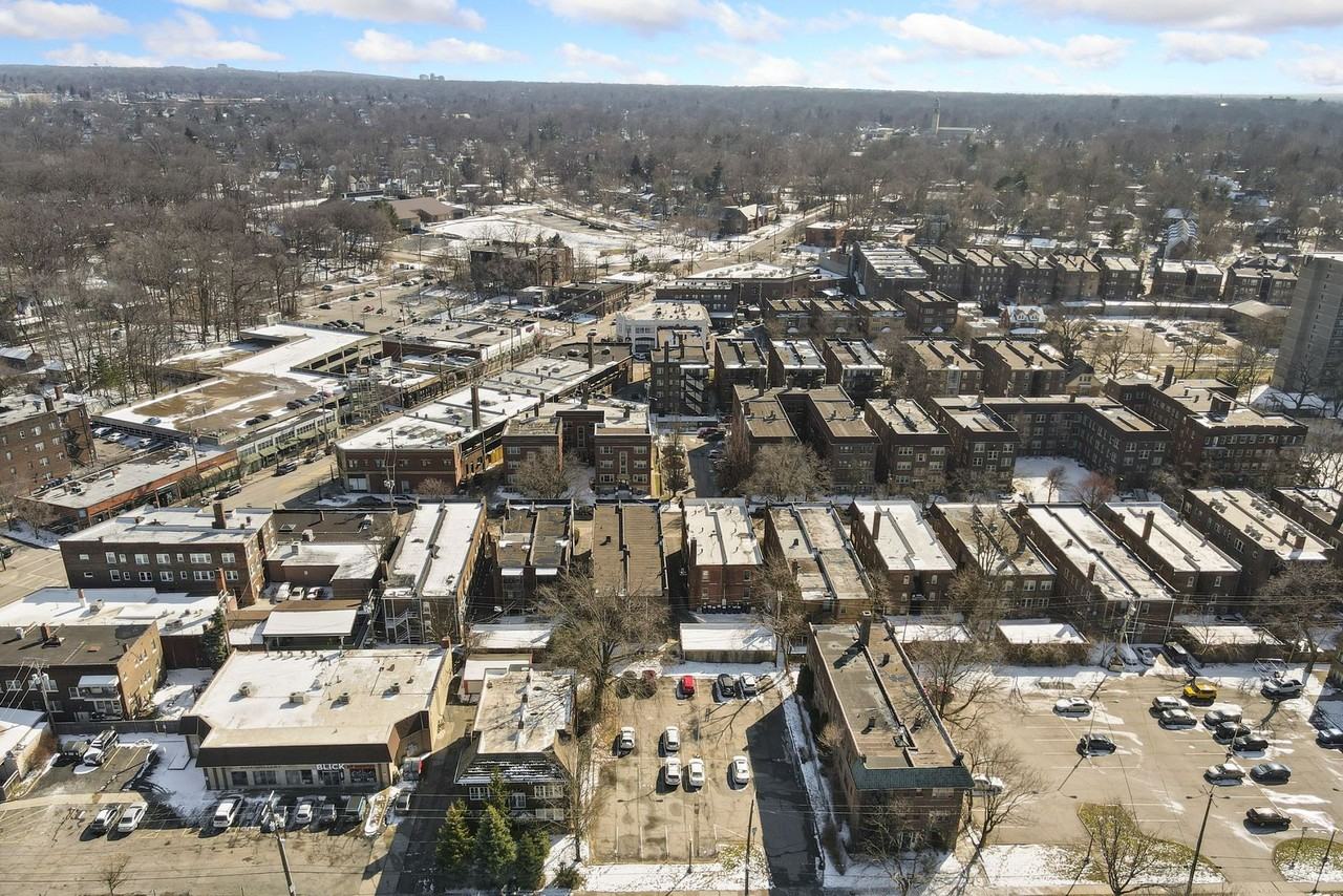 2773 Hampshire Road - Photo 3 of 6