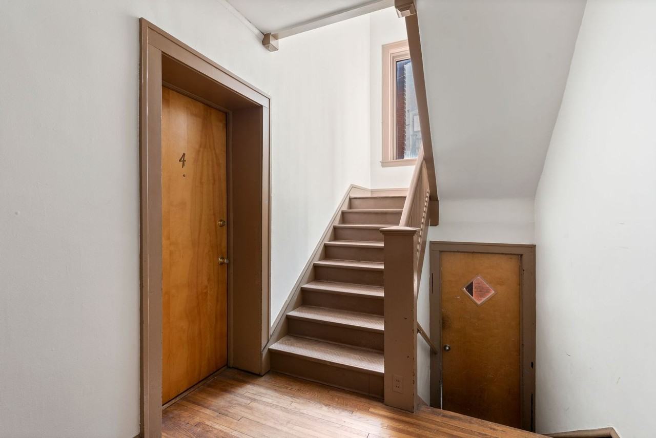 2773 Hampshire Road - Photo 4 of 6