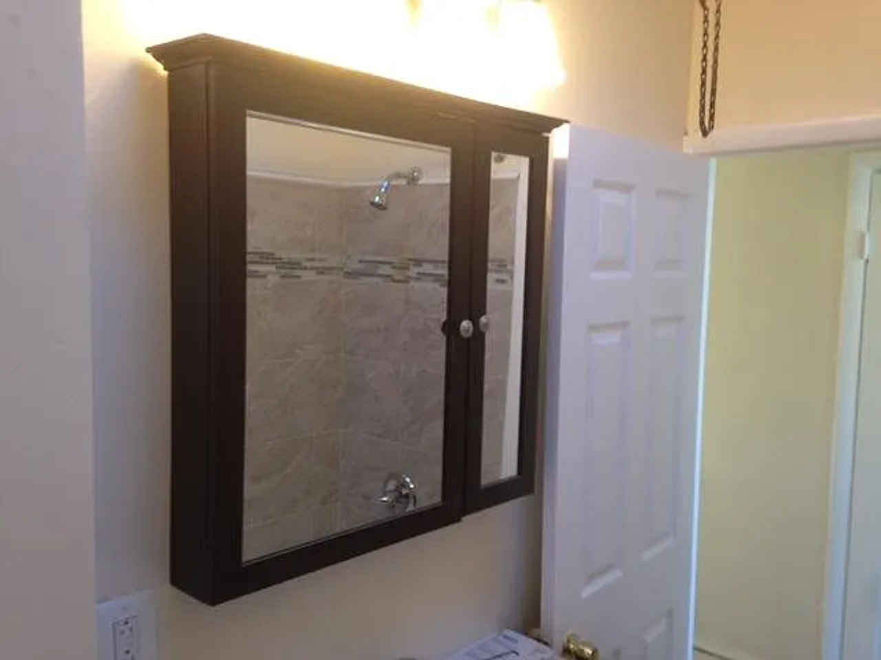 2006 Bridge St - Photo 6 of 8