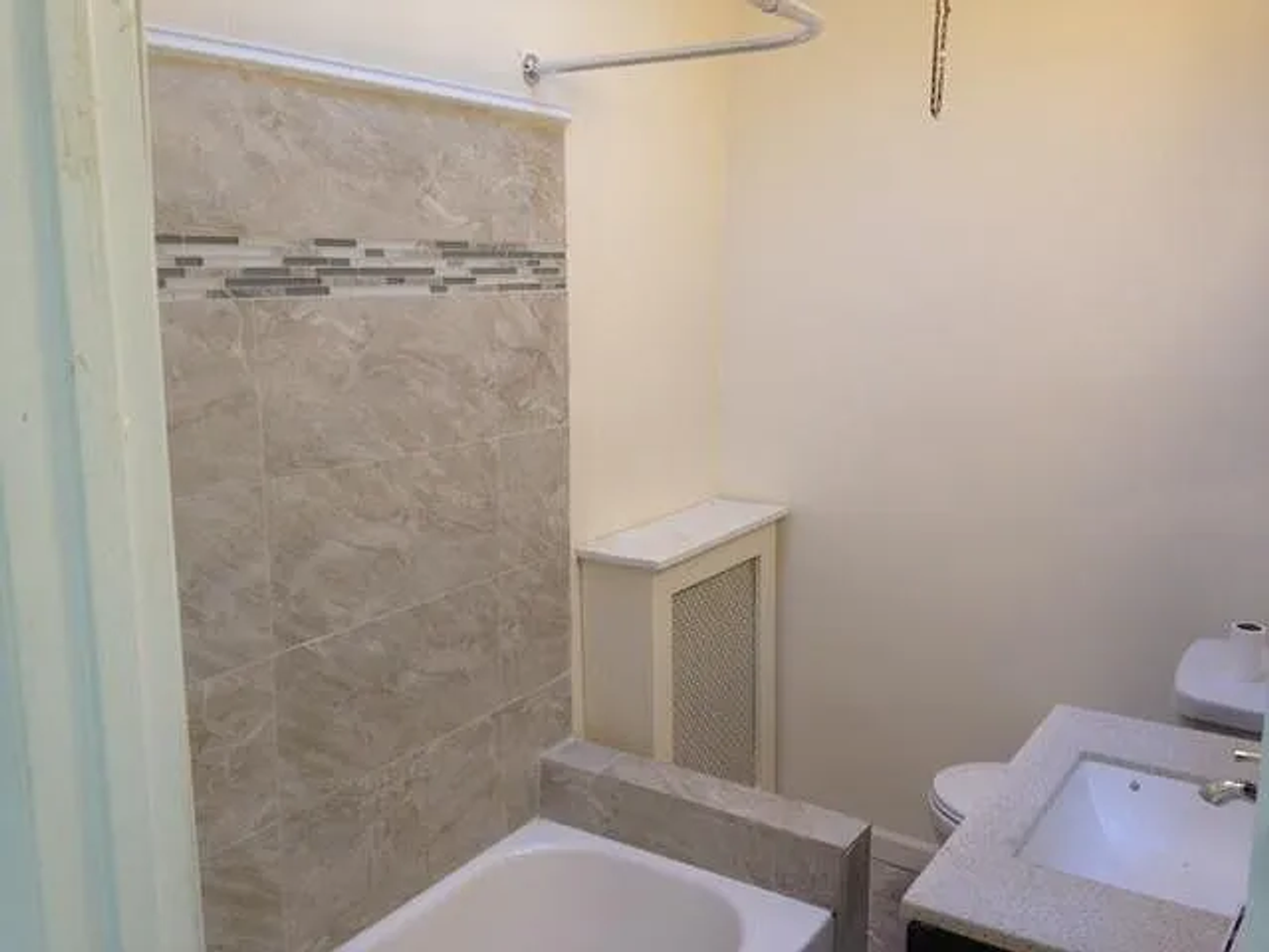 2006 Bridge St - Photo 7 of 8