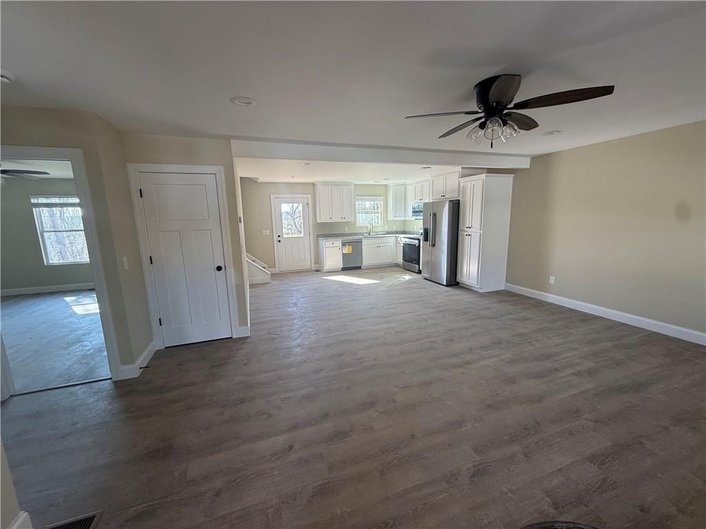 425 Grand Oak Ln - Photo 5 of 7