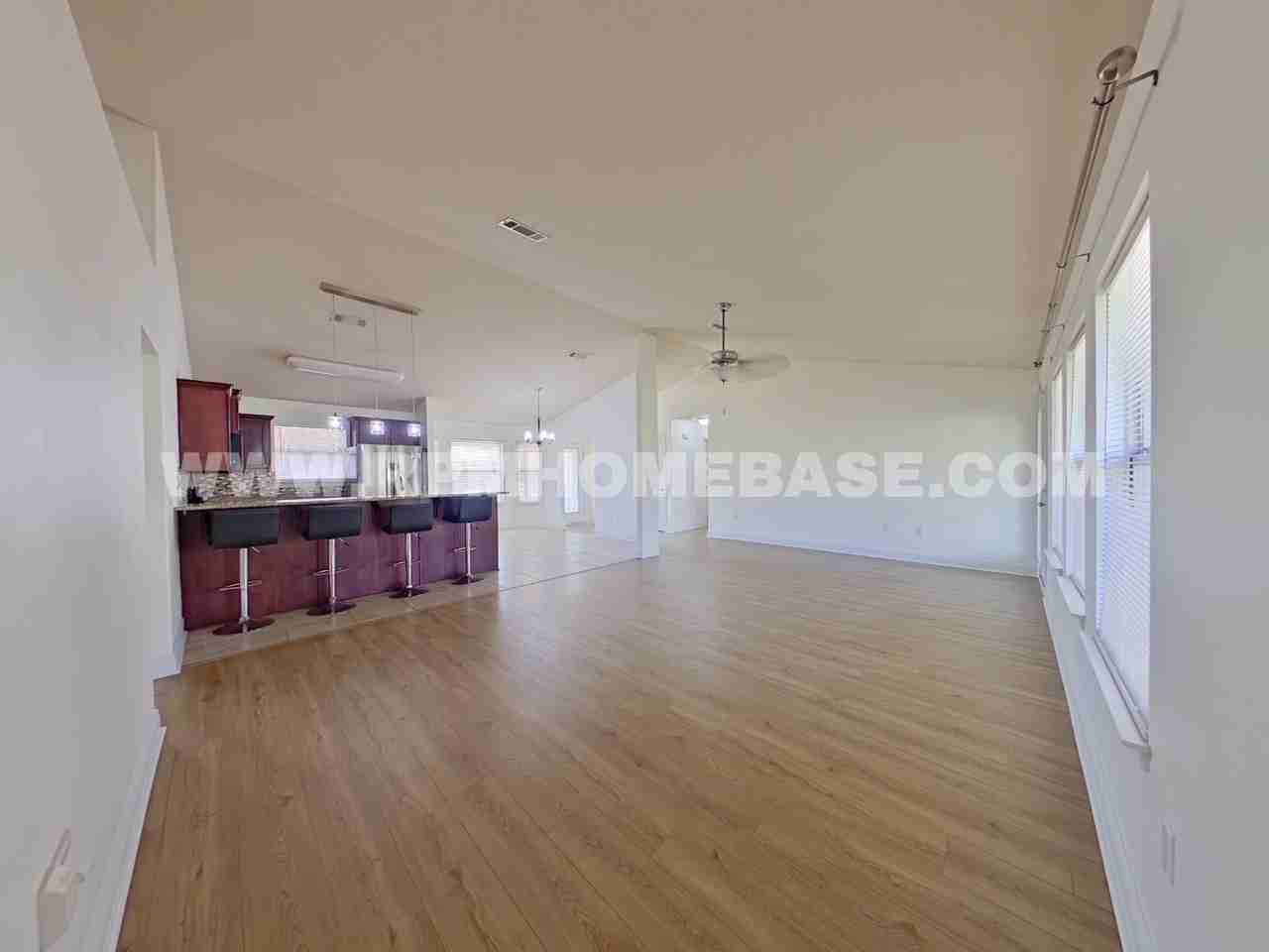 416 Triton St - Photo 7 of 22