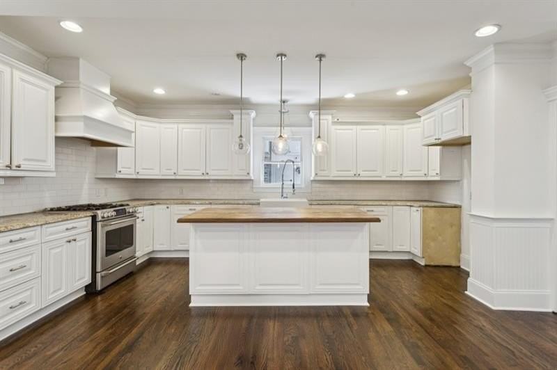 546 Highland Ave Ne - Photo 4 of 43