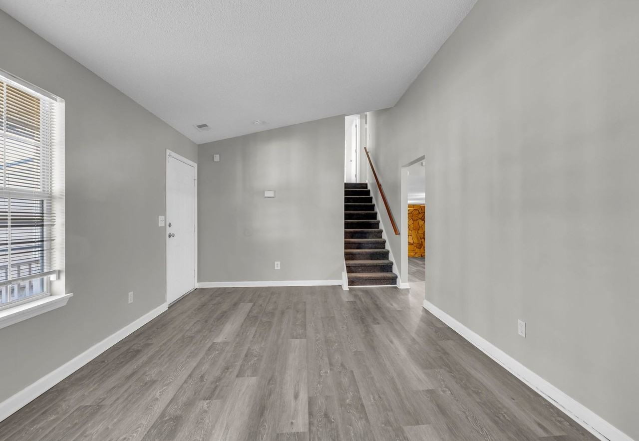 1374 Misty Ridge Ct - Photo 2 of 21