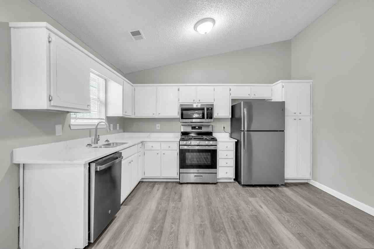 1374 Misty Ridge Ct - Photo 6 of 21