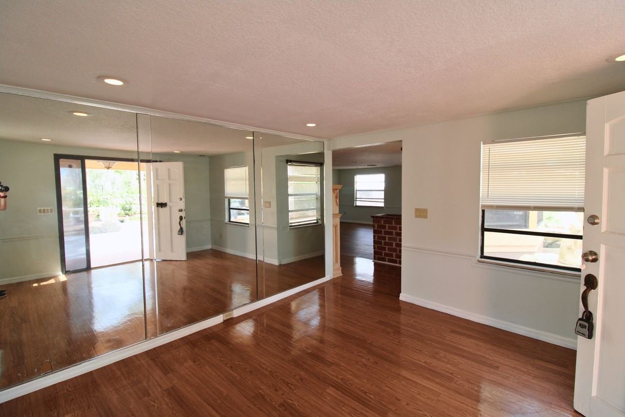 16120 Hanna Rd - Photo 6 of 30