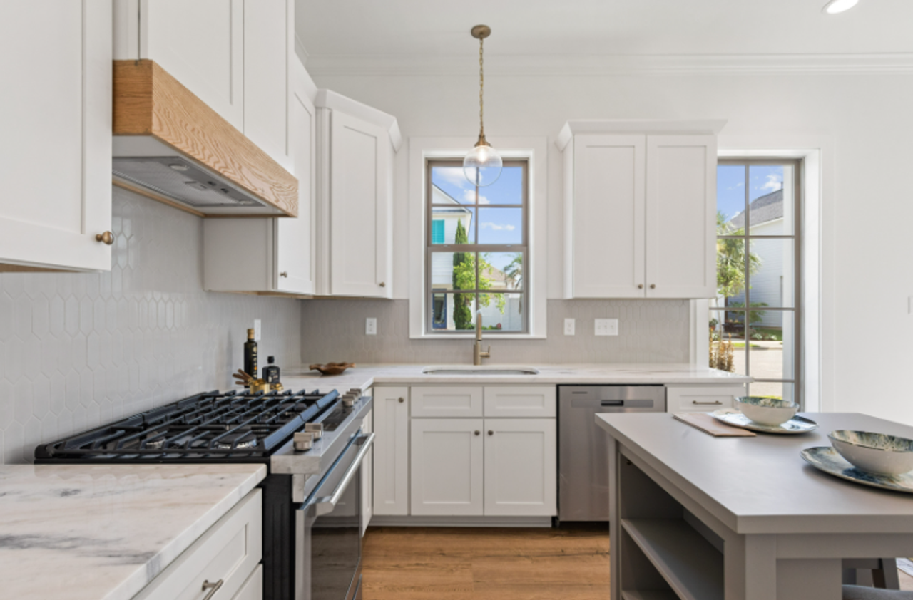 115 Gaunt Ln #206 - Photo 2 of 8