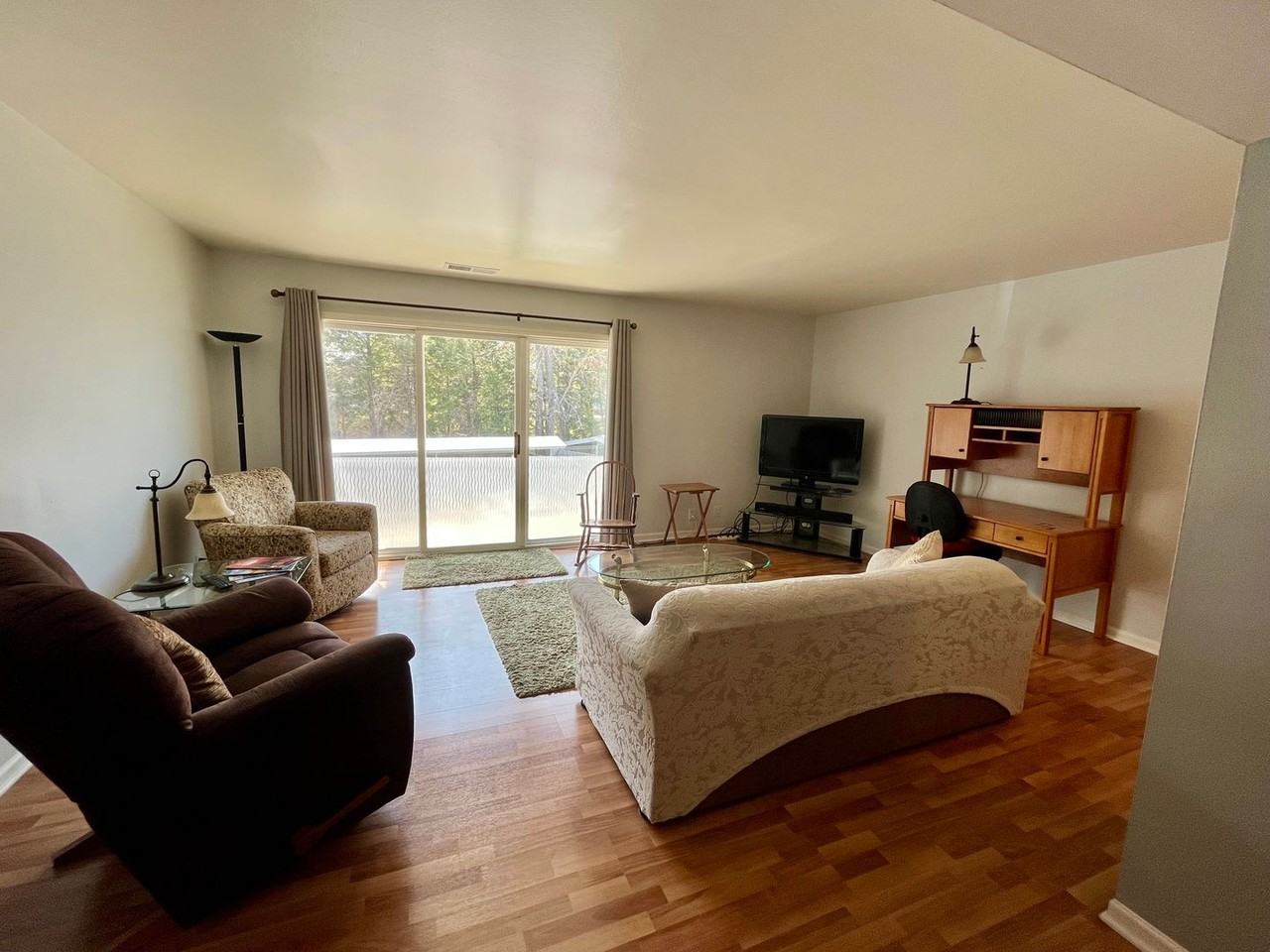 3622 Lakeshore Dr Apt G6 - Photo 5 of 13